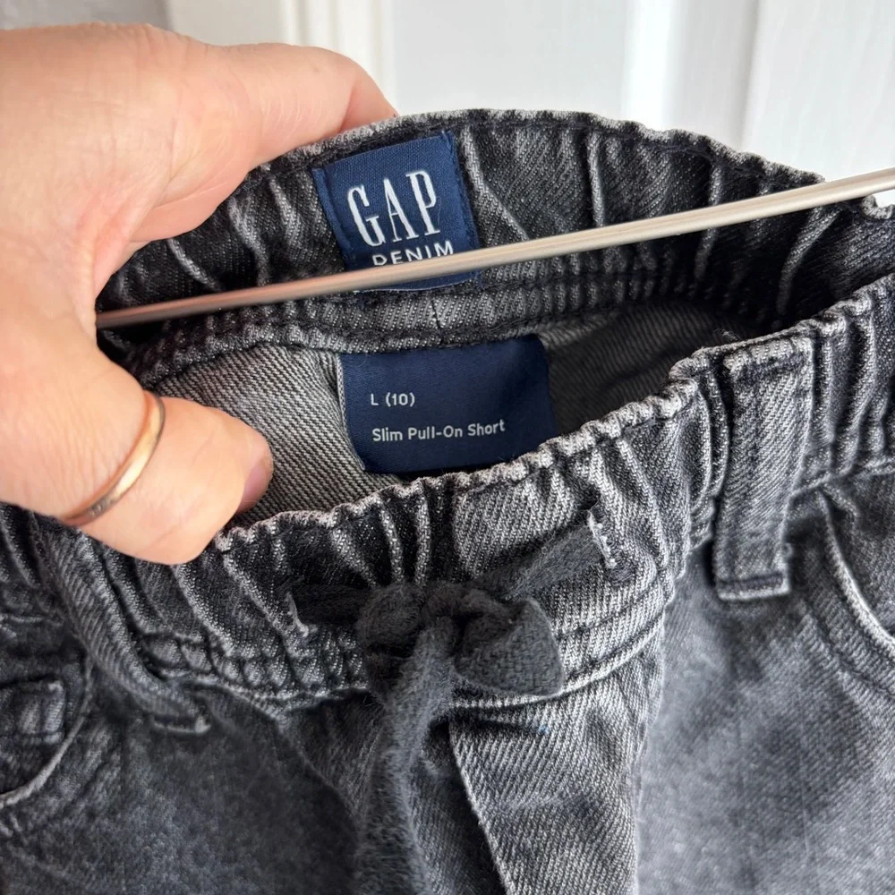 GAP Kids Black Slim Raw Hem Jean Denim Shorts